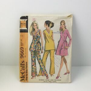 Front Wrap Robe Scalloped Edge Pajamas  Size 14 b36 CUT Pattern 9669 Vintage 60s